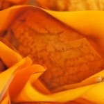 お菓子工房　まるみや - 「シュコラクッキーシュー(ビタークリーム注入後)」\160です(9/30UP)