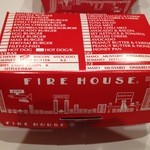 ファイアーハウス デリバリーサービス - デリバリー用の赤い箱
