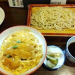 Asamatsuan - かつ丼 850円、もりそば 550円