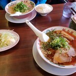 ラーメン魁力屋 - コク旨らーめん825円&唐揚げ定食275円