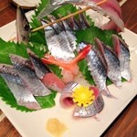 Oyajinomise - 秋刀魚の刺身