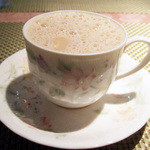 ディラーニさんのスリランカカレー - ジンジャーミルクティー(+100円)