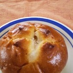 Boulangerie Petit Roi - ぶどうパン　190円