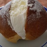 Boulangerie Petit Roi - 生クリームたっぷり❤️
