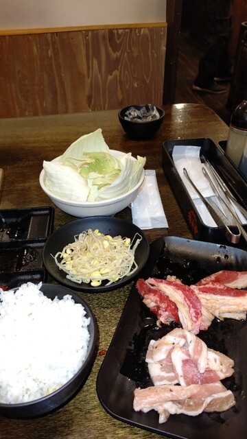 七輪焼肉 安安 所沢駅前店 所沢 焼肉 ネット予約可 食べログ