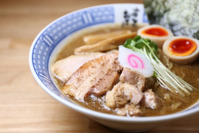 小僧またおまえか 土佐堀店 豚骨魚介ラーメン 小僧またおまえか 土佐堀店 肥後橋 ラーメン 食べログ