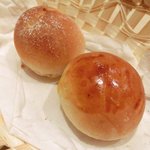 ISHIDA - 【'12/09/28撮影】メニューA<平日限定> 1260円 の自家製パン