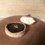 ワインバールケ - タルトショコラとコニャック風味のアイス