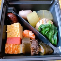 和田倉 - ①一の重：卵焼き・真丈・海老芝煮・季節の口取・季節の焚き合せ