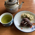 寒香亭 - 団子を食べました。