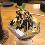 カフェアンドショップ ロータスランド - 2021/05/02
      ミニ玄米珈琲ゼリーパフェ 390円
      +アイスコーヒー 190円 ドリンクセット