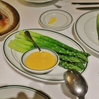 ウルフギャング・ステーキハウス 丸の内店 - アスパラガスのボイル