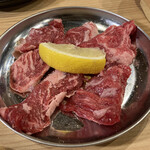 焼肉ホルモン まるよし精肉店 - 