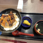 あかり - うな丼　並
