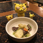 創作鉄板 ダイニング わぃわぃ - こんな小鉢も　※砂ずり入ってました