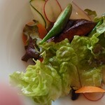 ベルエキップ - 前菜2
      瑞浪の野菜のエミュルション　食べてる途中