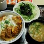 Katsuya - カツ丼(竹) ¥715 とん汁(小)サラダセット ¥220
