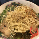 博多ラーメン なみへい - 替玉＋すりごま＋ニンニクチップ