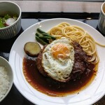 洋食ビストロ にっころや - ランチ ふわふわ旨みハンバーグ