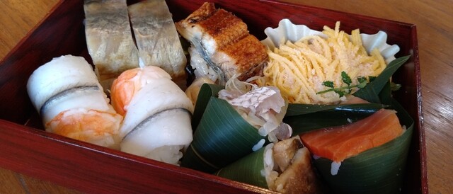 Kodai Suzume Zushi Sushi Man Ri-Garoiyaruhoteru Ten photo 5