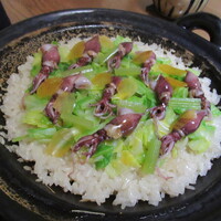 伊勢宮川の里 鄙茅 - ほたるいかと自家製からすみ、キャベツのご飯