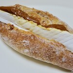 BOULANGERIE PANJA - カマンベールチーズと塩キャラメル