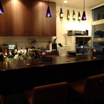 Wine Bar base - (ﾉ*^▽^*)ﾉ落ち着きある店内ですよっ♫('12.10月より)