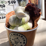 Good Eats by city icecream&coffee - しろへびソフト　400円(税込)
                        あんこ　30円(税込)
                        抹茶蜜　20円(税込)