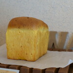 Waon - 店内で販売されているパン