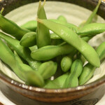 大衆酒場ナツメロ - お通しの枝豆