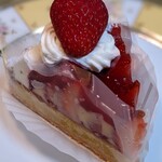 マーガレット菓子店 - 苺のタルト(季節限定品)