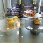 Macaron Cherie - 