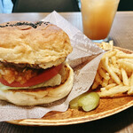 Jack37Burger - バリネスエッグバーガー(1080円), セットドリンク ミックスジュース(200円)