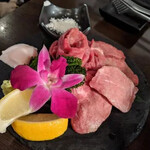 焼肉 一心たん助 - 