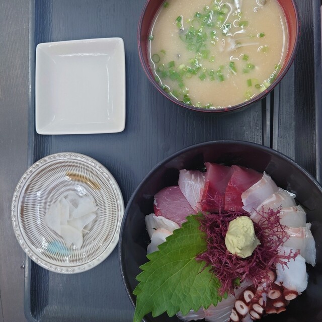 志摩の海鮮丼屋 筑前前原 丼もの その他 食べログ 志摩の海鮮丼屋 筑前前原 丼もの その他 食べログ
