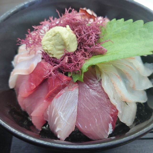 志摩の海鮮丼屋 筑前前原 丼もの その他 食べログ 志摩の海鮮丼屋 筑前前原 丼もの その他 食べログ