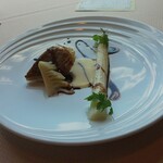Parterre - 真鯛のポワレと筍のガレット
                        ホワイトアスパラガスのロースト添え