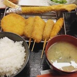 Kushikatsu Marusa - 串カツ定食（松）950円