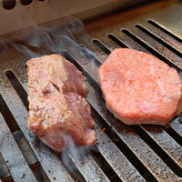 焼肉うしごろ 表参道店 - 厚切りハラミ、厚切りタン