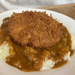 さふらん - 2021年5月。ハンバーグフライカレー。セットは950円。