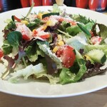 ボーノ - ペペロンチーノに サラダを オンした 裏メニューなのです