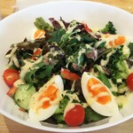 ボーノ - 野菜不足を 感じてお願いした ニース風サラダ