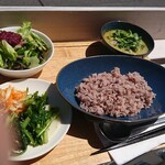 オーガニックカフェ エムニ - 