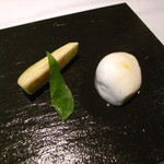 ヌーダ - 水牛のモッツアレラチーズと京都の水茄子