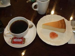 カフェＧＴ 軽井沢 - チーズケーキ　とブレンドコーヒー