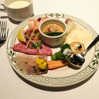 ロウリーズ・ザ・プライムリブ 恵比寿ガーデンプレイス店 - 