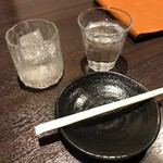 Dainingu Oshidori - 麦焼酎ロック