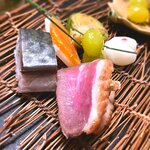 下関 春帆楼 - ふく会席 初音 鴨燻製の奈良漬チーズ挟み､芽キャベツ酒盗バター焼き､巾百合根 唐墨大根､鯖小袖鮨　2020.12.17