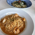 元祖 にんにくや - 海老のトマトクリームパスタ
