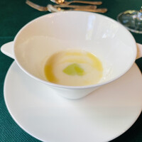 メインダイニングルーム 三笠 - 季節のポタージュ　新じゃがのポタージュ